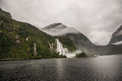 Air Milford - Milford Sound Flight Back to Queenstown