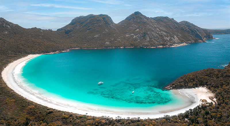 wineglass bay cruise thumb